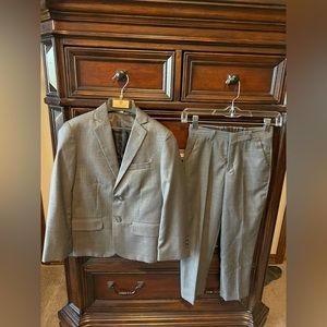 Boys size 8 suit